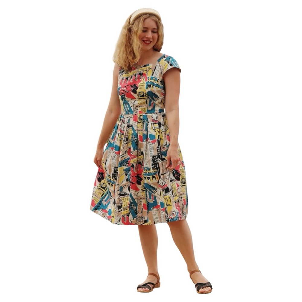Emilyandfin Woman’s Claudia City Sights Dress with Big Pockets.